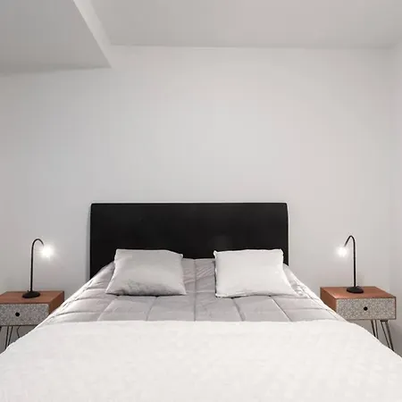 Sleek And Spacious 3 Bedroom In Centre Helsinki