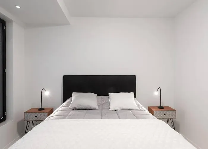 Sleek And Spacious 3 Bedroom In Centre Helsinki